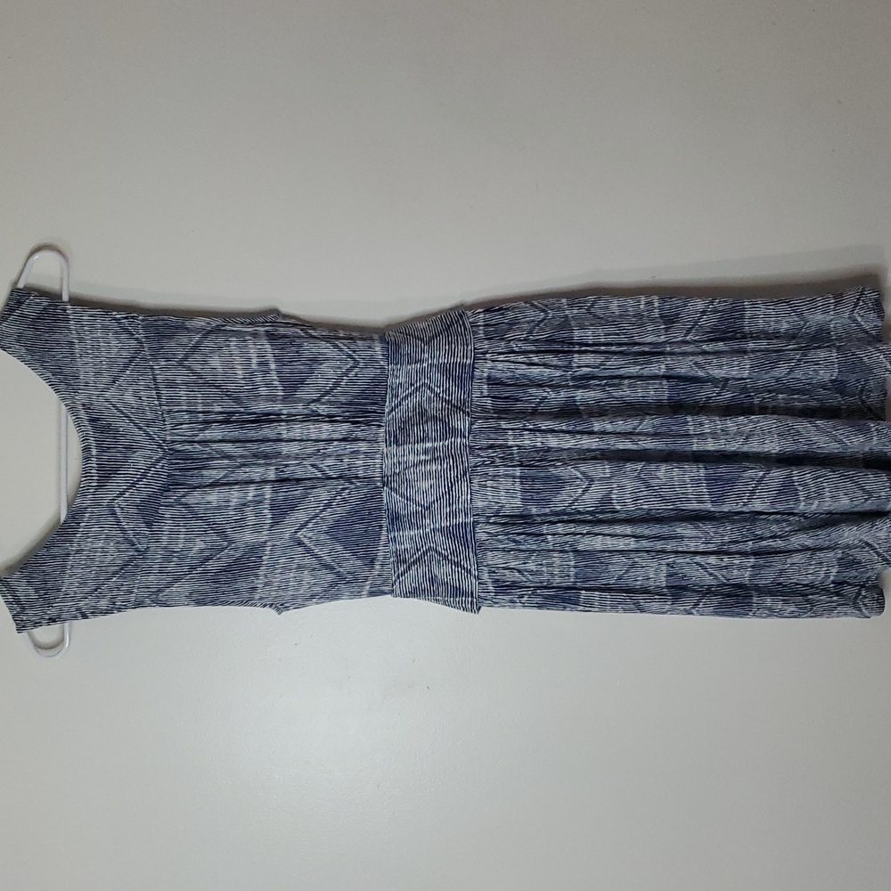 Skies Are Blue Geometric Flowy Tank Dress Size Medium Navy White Tie Waist - Picture 6 of 8